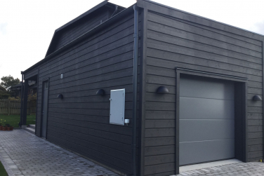 08-garage.jpg